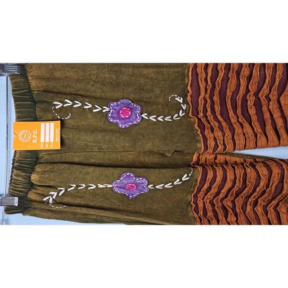K.P.C. Women's Handmade Bohemian Floral Embroidered Pants-Olive Green XXL - Picture 4 of 8